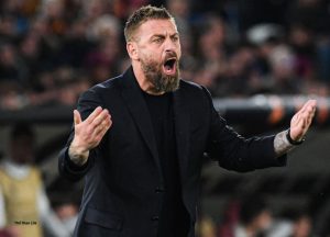 De Rossi bị Roma sa thải sau loạt trận thất vọng