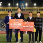 HLV Kim Sang Sik Nhận Thưởng Hậu Hương Vị Vô Địch ASEAN Cup 2024