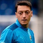 Mesut Özil bình chọn Vinícius Júnior là cầu thủ xuất sắc nhất thế giới hiện tại